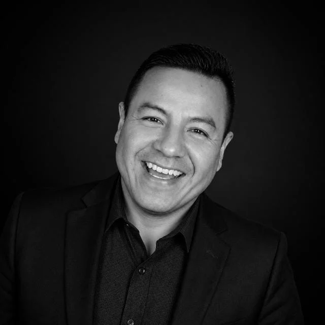 Retrato de Juan Bruno, ingeniero de sistemas, MBA y Oficial de Datos Personales